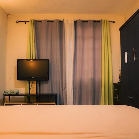 Apartment With Private Rooftop 450 M From The Beach Flic-en-Flacq 外观 照片